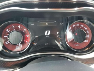 Dodge Challenger III 2016 Dodge Challenger Srt hellcat 6.2 Benzyna 707KM, zdjęcie 9