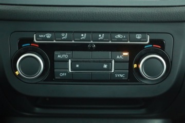 Volkswagen Tiguan I SUV Facelifting 1.4 TSI BlueMotion 122KM 2012 VW Tiguan 1.4 TSI, Salon Polska, Klima, zdjęcie 9