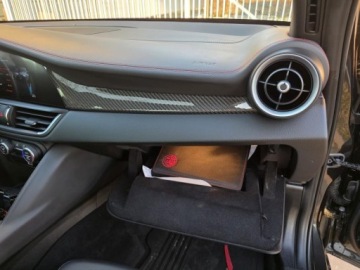 Alfa Romeo Giulia II Sedan Facelifting 2.0 Turbo 280KM 2023 ALFA ROMEO GIULIA ESTREMA A TI Q4, 2.0l Turbo 280KM Bezwypadkowy 23,434km, zdjęcie 38