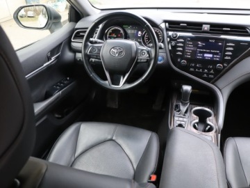 Toyota Camry IX Sedan 2.5 Hybrid Dynamic Force 218KM 2019 Toyota Camry 2.5 Hybrid, Salon Polska, zdjęcie 6