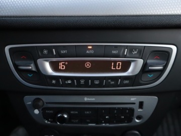 Renault Megane III Grandtour Facelifting 2013 1.6 16V 110KM 2013 Renault Megane 1.6 16V, Salon Polska, Serwis ASO, zdjęcie 12