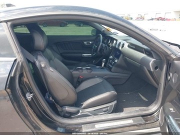 Ford Mustang VI Fastback Facelifting 5.0 Ti-VCT 450KM 2022 Ford Mustang GT Premium Fastback 2022 5.0l 5.0 Benzyna 450KM, zdjęcie 9