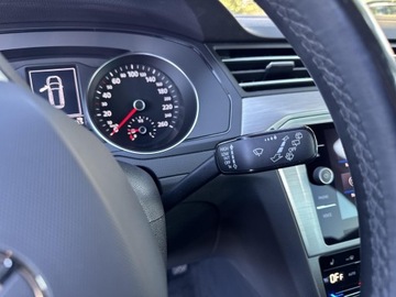 Volkswagen Passat B8 Variant Facelifting 2.0 TDI SCR 150KM 2022 Volkswagen Passat B8 2.0 TDI EVO Essence 2.0 TDI 1, zdjęcie 24