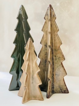 Керамическая рождественская елка бежевая декоративная фигурка 20 см