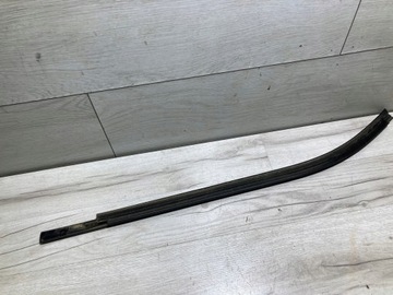 LIŠTA DVEŘE PRAVÝ ZADNÍ NISSAN MICRA K14 18R