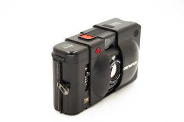 Olympus XA4 DX Macro 28 мм 1:3,5 + A16 в отличном состоянии