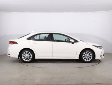 Toyota Corolla XII Sedan 1.5 VVT-i 125KM 2022 Toyota Corolla 1.5 VVT-i, Salon Polska, zdjęcie 5
