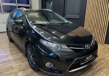 Toyota Auris II Touring Sports Valvematic 130 132KM 2014 Toyota Auris 1.6 BEZWYPADKOWA 132KM kamera gwarancja 1.6 Benzyna, zdjęcie 3