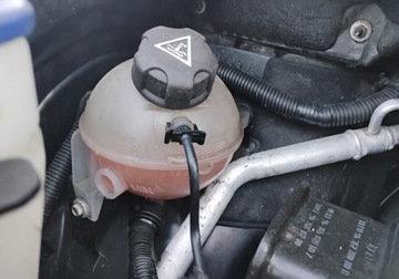 Peugeot 508 I Sedan 1.6 e-HDi 115KM 2014 Peugeot 508 2014r, 1.6 HDI AUTOMAT. Uszkodzony dach i lewy bok. 1.6 Diesel, zdjęcie 18