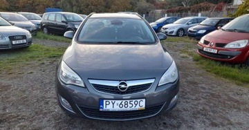 Opel Astra J Sports Tourer 1.4 Twinport ECOTEC 100KM 2011 Opel Astra Opel Astra J 1,4 benzyna wyposazony zarejestrowany 1 wlasciciel, zdjęcie 5