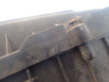 КОРПУС КРЫШКИ ВОЗДУШНОГО ФИЛЬТРА VW GOLF V 1K0