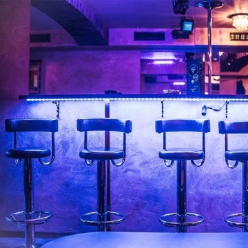 СВЕТОДИОДНАЯ ЛЕНТА RGB, С РЕГУЛИРОВКОЙ РЕГУЛИРОВКИ, С ДИСТАНЦИОННЫМ УПРАВЛЕНИЕМ 5M ANMOSSI