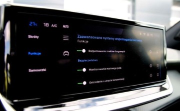 Peugeot 2008 II e-SUV Facelifting Elektryczny 54kWh 156KM 2023 Peugeot 2008 Elektryczny 156 KM Raty 50-50 0 Leasing 2 Gwarancja od RiA, zdjęcie 26
