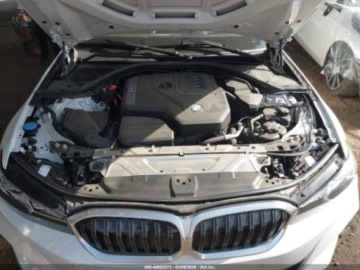 BMW Seria 3 G20-G21 2024 BMW Seria 3 330i, 2024r., 2.0L 2.0 Benzyna 255KM, zdjęcie 11