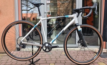 ROWER KTM X-STRADA 10 PRO GRAVEL M/55cm ALU BRUSH 2023/2024