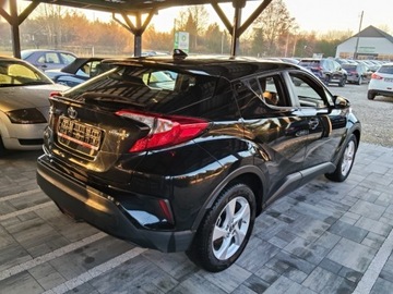 Toyota C-HR I Crossover 1.8 Hybrid 122KM 2019 Toyota C-HR Niski przebieg Zadbana 1.8 Hybryda 122KM, zdjęcie 2