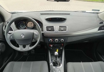 Renault Megane III Grandtour Facelifting 2013 1.6 16V 110KM 2014 Renault Megane Kupiony w Polsce - bezwypadkowy - benzyna - 1,6 - 110 KM 1.6, zdjęcie 22