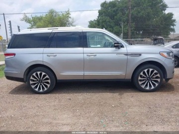 Lincoln Navigator III 2023 Lincoln Navigator Reserve 2023 3.5l 3.5 Benzyna 440KM, zdjęcie 5