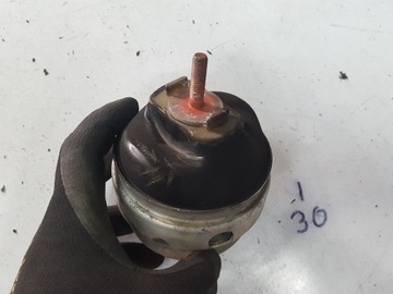 SEAT EXEO 09-13 2.0 TDI CAG PODUSZKA SILNIKA PRAWA