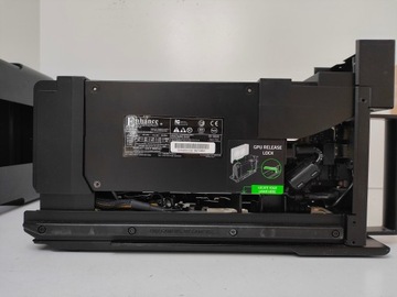 Stacja graficzna Razer Core V2 / uszkodzona