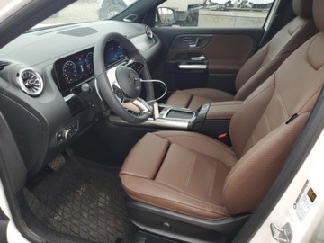 Mercedes GLA II 2025 Mercedes-Benz GLA 2025r., 250 4MATIC, od ubezpieczalni 2.0 Benzyna 221KM, zdjęcie 6