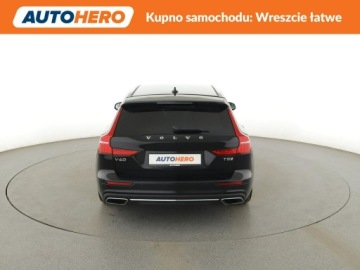 Volvo V60 II  Kombi 2.0 T5 250KM 2019 Volvo V60 Inscription T5 automat skóra navi, zdjęcie 5