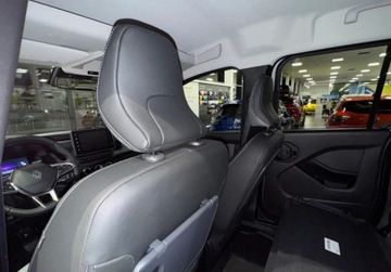 Renault Kangoo III VAN 1.3 TCe 130KM 2025 Renault Kangoo Gdynia TECHNO Tce 130 EDC automat. Ostatnie sztuki 1.3, zdjęcie 7