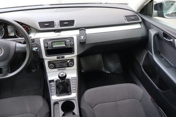 Volkswagen Passat B7 Limousine 1.4 TSI 122KM 2011 VW Passat 1.4 TSI, Klima, Klimatronic, Parktronic, zdjęcie 6