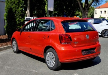 Volkswagen Polo V Hatchback 5d 1.2 70KM 2010 Volkswagen Polo VW POLO kLIMATRONIK 1.2 Benzyna 70KM, zdjęcie 2