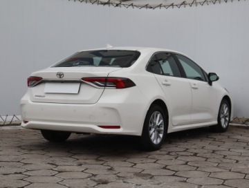 Toyota Corolla XII Sedan 1.5 VVT-i 125KM 2022 Toyota Corolla 1.5 VVT-i, Salon Polska, zdjęcie 4