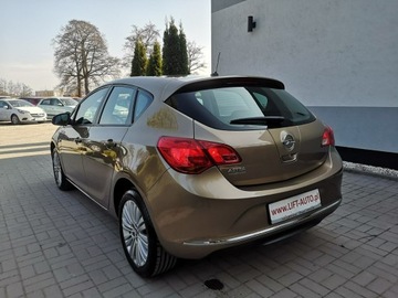 Opel Astra J Hatchback 5d Facelifting 1.6 Twinport ECOTEC 115KM 2013 Opel Astra 1,6 16v 116KM Klima LIFT Isofix Ledy, zdjęcie 7