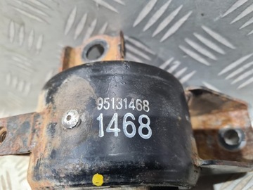 CHEVROLET OE 95131468 ULOŽENÍ UCHYCENÍ PŘEVODOVKY