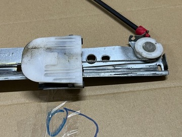 ОКНО FIESTA MK7 ОКОННЫЙ МЕХАНИЗМ СПЕРЕДИ СПРАВА