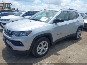 Jeep Compass II 2024 Jeep Compass 2024r, Latitude, 2.0L, 4x4 2.0 Benzyna 200KM, zdjęcie 1