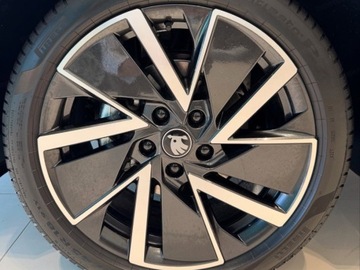 Skoda Octavia IV Liftback 1.5 TSI EVO 150KM 2025 SKODA Octavia Sportline 1.5 TSI mHEV DSG Sedan 150KM 2025, zdjęcie 16