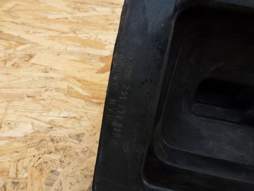 MĚCH VW TRANSPORTER T3 251711115A