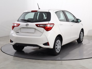 Toyota Yaris III Hatchback 5d Facelifting 2017 1.5 Dual VVT-iE 111KM 2017 Toyota Yaris 1.5 Dual VVT-i, Salon Polska, zdjęcie 4
