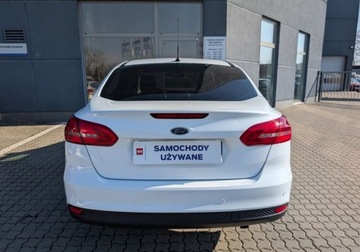 Ford Focus III Sedan Facelifting 1.6 Ti-VCT 125KM 2016 Ford Focus 1.6 Benzyna 125KM SedanManualPakiet WinterSalon PL 1.6 125KM, zdjęcie 7
