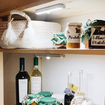 БЕСПРОВОДНАЯ ЛАМПА ПОД ШКАФОМ 10 СВЕТОДИОДОВ С PIR ДАТЧИКОМ ДВИЖЕНИЯ НОЧНОЙ МАГНИТ