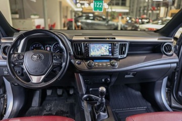Toyota RAV4 IV MPV Facelifting 2.0 Valvematic 152KM 2017 Toyota RAV4 2.0 Premium 4x4 2.0 Benzyna 152KM, zdjęcie 5