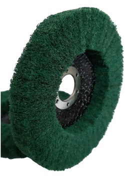 МЕТАЛЛИЧЕСКИЙ диск, шлифовальный круг из нетканого материала, 125 полировальных машин.