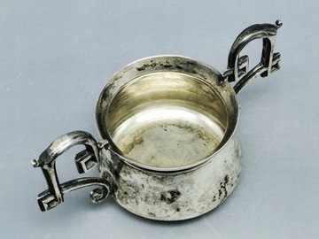 AI7 Серебряная сахарница XIX века из Австро-Венгрии.