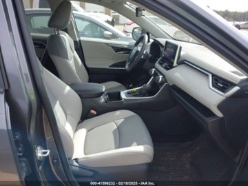 Toyota 2024 Toyota RAV4 2024r., XLE Premium, od ubezpieczalni 2.5 Benzyna 203KM, zdjęcie 8