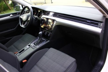 Volkswagen Passat B8 Variant Facelifting 2.0 TDI SCR 150KM 2020 Volkswagen Passat 2.0 TDI 150KM Bezwypadkowy 100 Serwisowany I Wlasciciel, zdjęcie 38