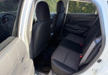 Mitsubishi ASX I SUV Facelifting 2016 1.6 117KM 2017 Mitsubishi ASX 1.6 117KM Xenon Key-less Kamera CLIMATRONIC Bezwypadkowy Se, zdjęcie 24