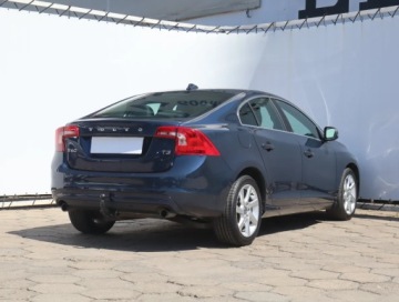 Volvo S60 II Sedan Facelifting 1.6 T3 150KM 2014 Volvo S60 T3, Salon Polska, Skóra, Xenon, Klima, zdjęcie 3