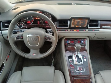 Audi A8 D3 S8 Sedan 5.2 V10 FSI 450KM 2008 AUDI A8 (4E2, 4E8) S8 quattro 450 KM, zdjęcie 3