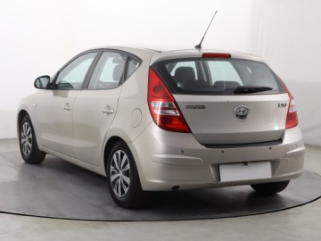 Hyundai i30 I Hatchback 1.4 109KM 2007 Hyundai i30 1.4 CVVT, GAZ, Klima, Parktronic, zdjęcie 3