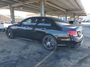 Mercedes Klasa E W213 2020 Mercedes-Benz Klasa E 2020r., AMG 53 4 MATIC, od ubezpieczalni 3.0 Benzyna, zdjęcie 2
