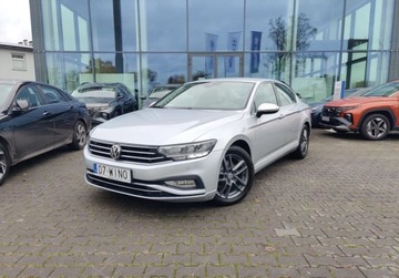 Volkswagen Passat B8 Limousine Facelifting 1.5 TSI EVO 150KM 2019 Volkswagen Passat 2019 1.5TSI 150KM DSG Automat 146.835km Salon Polska Bez